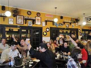 Segunda têm Happy Hour no Botequim Bar & Grill com Cerveja gelada e variedades de petiscos Segunda têm Happy Hour no Botequim Bar & Grill com Cerveja gelada e variedades de petiscos