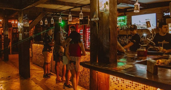 Santo Gole Maresias Bar