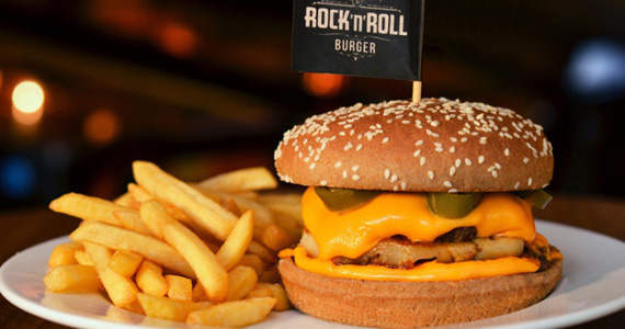 Rock n Roll Burger aposta em sanduíches gourmet no cardápio