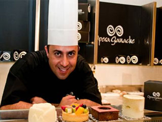 O chefe confeiteiro Rafael Barros revela as novidades para outono-inverno em doces para festas e casamentos O chefe confeiteiro Rafael Barros revela as novidades para outono-inverno em doces para festas e casamentos