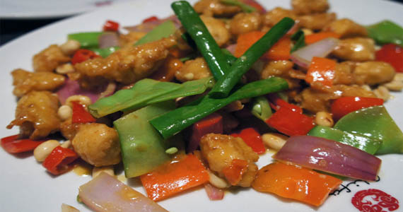 Restaurante Chifa Wok desafia clientes a encarar prato apimentado