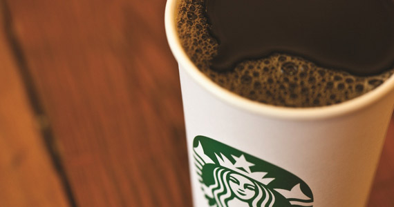 Loja Starbucks ganha novo espaço na Avenida Berrini