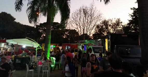Praça Heróis da FEB, em Santana, recebe 7ª edição da Arena Food Truck 