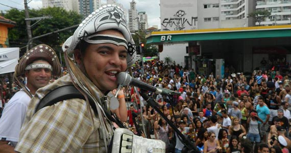 Vila Madalena recebe desfile do Bloco Gonzagão