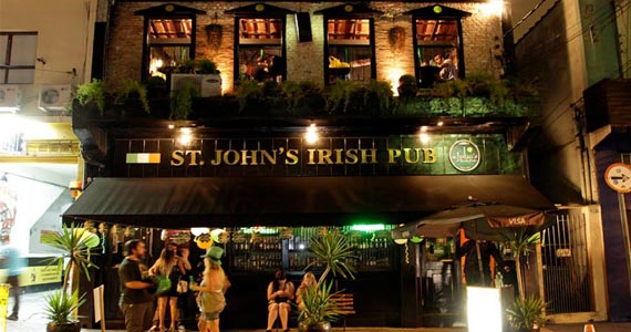 St. Johns Irish Pub recebe os agitos da Banda 4 Play na sexta a noite