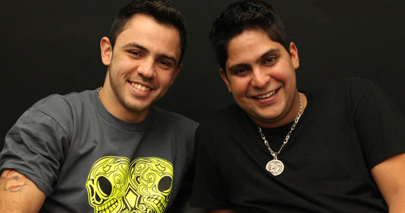 Dupla Jorge & Matheus anima o aniversário do Villa Mix na quarta