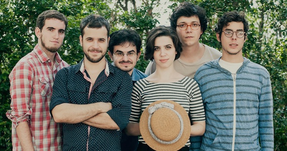Sesc Belenzinho recebe show do novo EP da banda Baleia