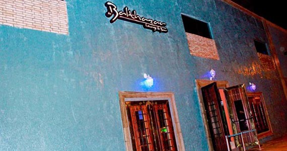 Balthazar Pub realiza Happy Hour com double chope ás sextas