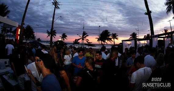 Disco Guarujá recebe os DJs Vintage Culture e Johnny Smolka