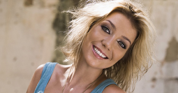Vila Choice recebe show da cantora Luiza Possi com músicas do novo CD