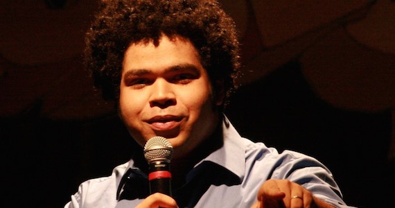 Comedians Comedy Club recebe show de humor Afrobege de Robson Nunes