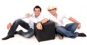 Kener & Kadu animam a quarta-feira do BarBir� com muito sertanejo