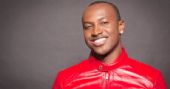 Caf� De La Musique recebe o cantor Thiaguinho na ter�a-feira