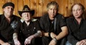 Johnny Winter faz �nica apresenta��o no Credicard Hall