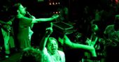 Bar Charles Edward recebe banda Movin'up com o melhor do poprock