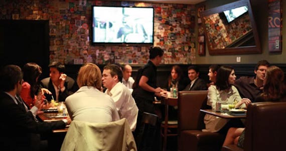 Promoções de drinks para o happy hour no Tribeca Pub da Vila Olímpia