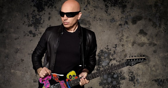 Auditório Ibirapuera recebe show gratuito do guitarrista Joe Satriani