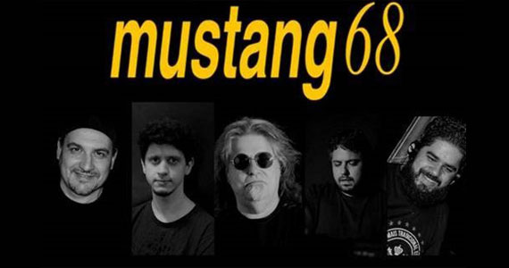 Apresentação da banda Mustang 68 no palco do Café Piu Piu 