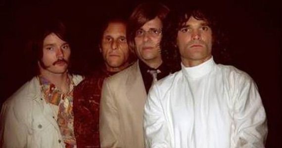 Teatro Bradesco relembra hits do The Doors com a banda Strange Days