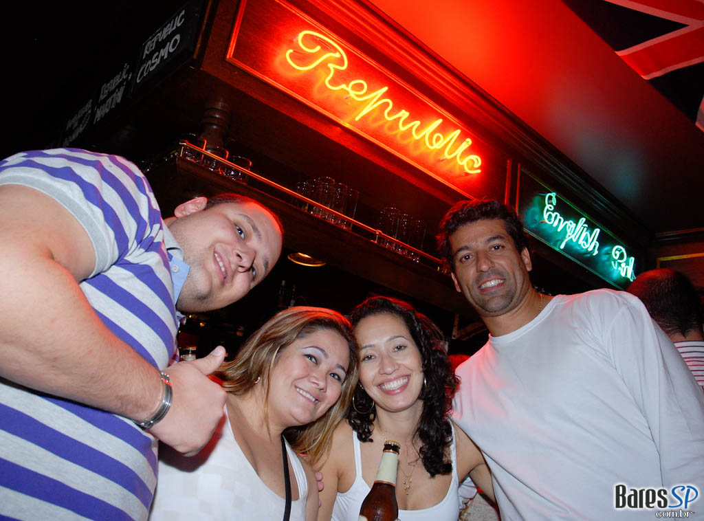 SERIAL FUNKERS NO REPUBLIC PUB SERIAL FUNKERS NO REPUBLIC PUB