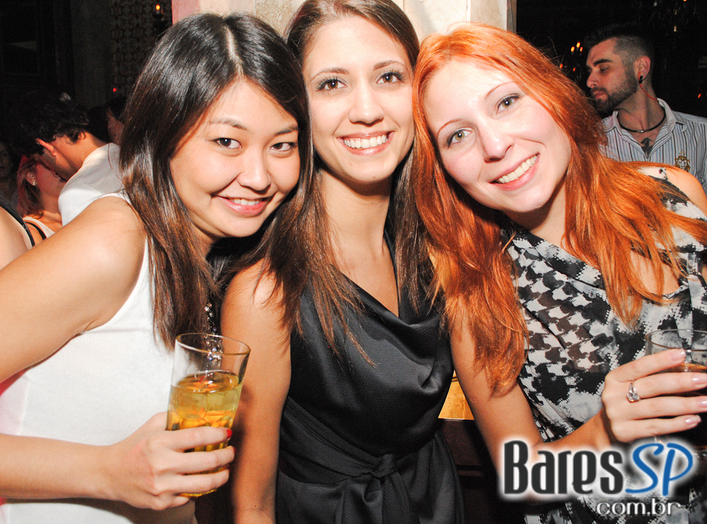 3Plus Art no Lions Nightclub 3Plus Art no Lions Nightclub