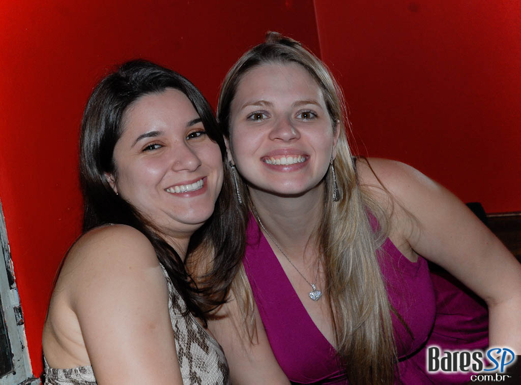 Banda Vintage Box apresentou seu pop rock na noite do Willi Willie Banda Vintage Box apresentou seu pop rock na noite do Willi Willie