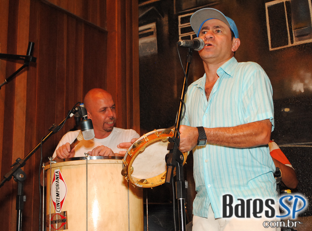 Samba da Vela e Grupo Explêndido fazem a festa de sexta na Casa do Samba Samba da Vela e Grupo Explêndido fazem a festa de sexta na Casa do Samba
