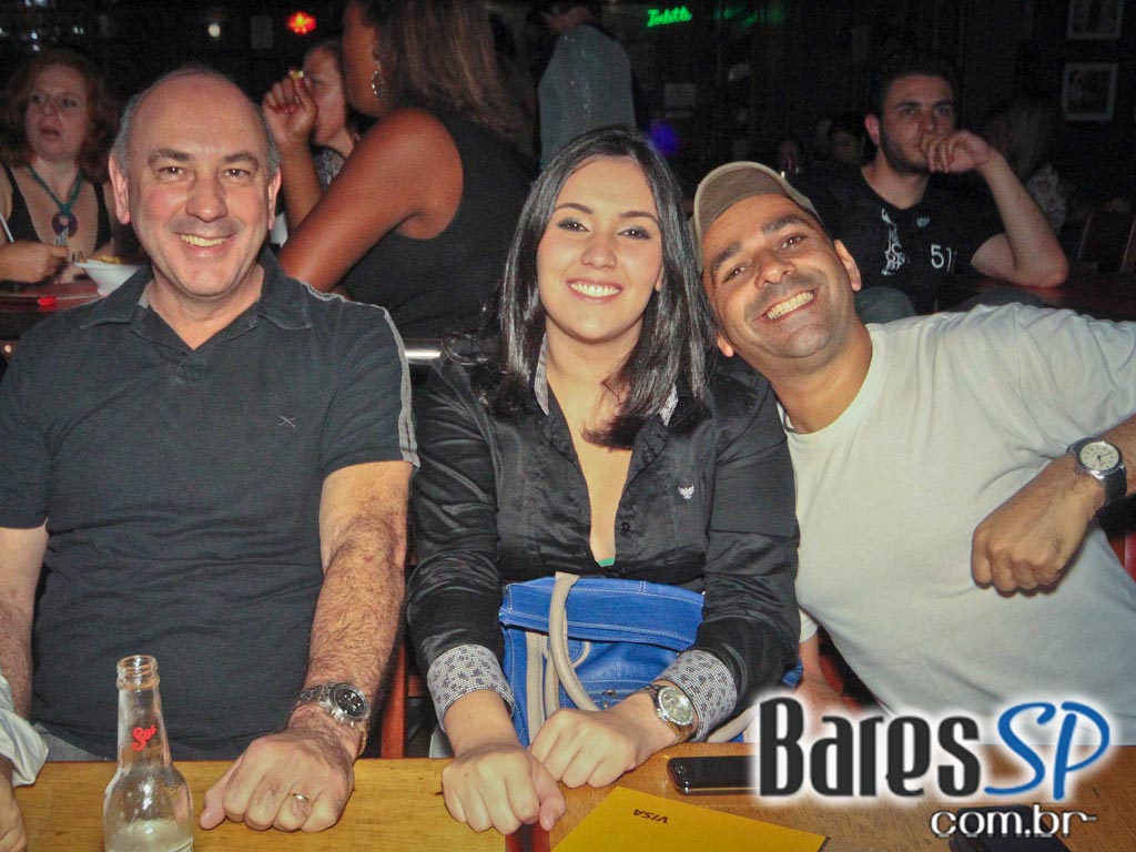 Michelle Ferreira e Banda Flying Rock no Ton Ton Jazz & Music Bar Michelle Ferreira e Banda Flying Rock no Ton Ton Jazz & Music Bar