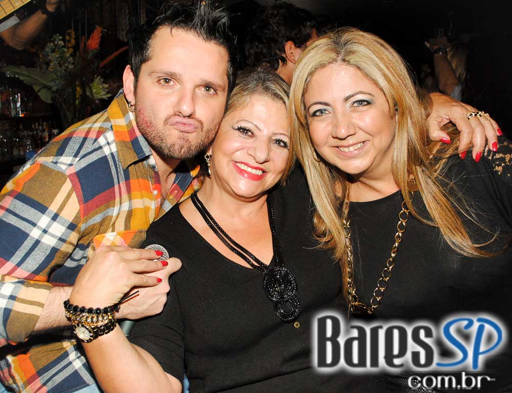 Programação especial na noite de sábado do Piove Programação especial na noite de sábado do Piove