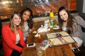Happy Hour com petiscos variados e cerveja gelada no Bar do Arnesto