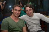 Banda Backup levou muito pop rock para o palco do Capital da Villa no s�bado