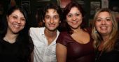 Banda Vintage Box se apresentou no Willi Willie Bar e Arqueria no s�bado