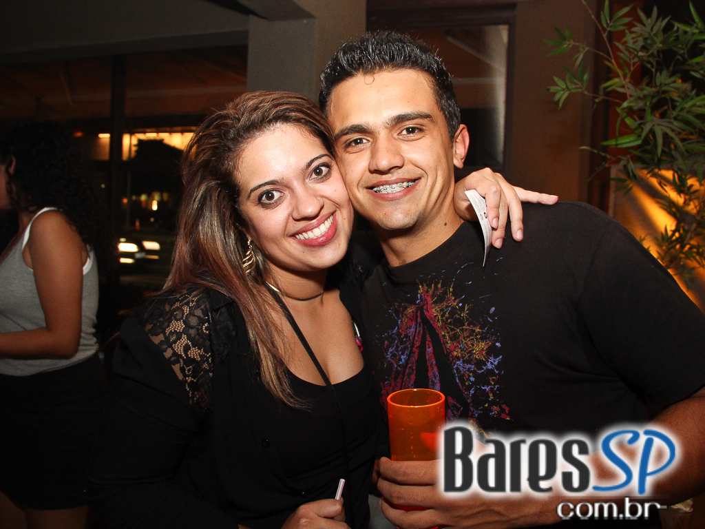 Maevva Bar apresentou na tarde de sábado o Projeto Samba de Barriga Cheia Maevva Bar apresentou na tarde de sábado o Projeto Samba de Barriga Cheia