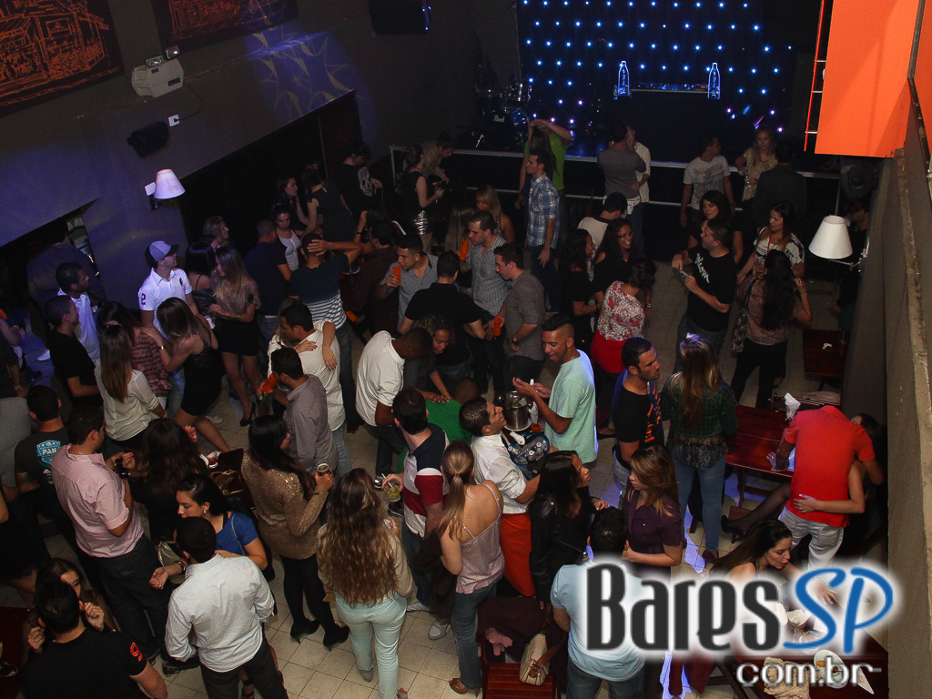 Maevva Bar apresentou na tarde de sábado o Projeto Samba de Barriga Cheia Maevva Bar apresentou na tarde de sábado o Projeto Samba de Barriga Cheia
