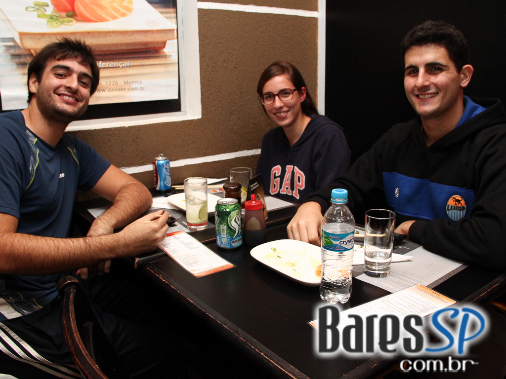 Daitakê Sushi ofereceu rodízio com variedades de pratos frios e quentes Daitakê Sushi ofereceu rodízio com variedades de pratos frios e quentes