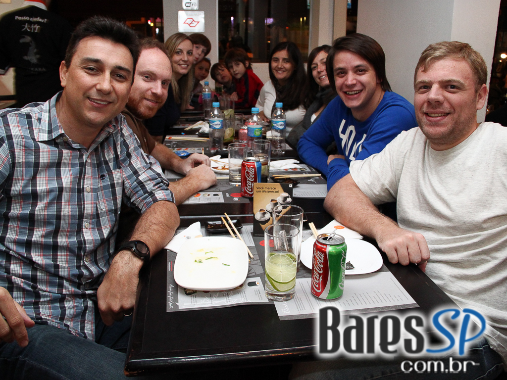 Daitakê Sushi ofereceu rodízio com variedades de pratos frios e quentes Daitakê Sushi ofereceu rodízio com variedades de pratos frios e quentes