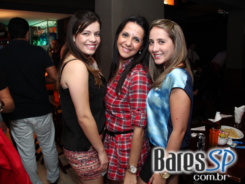 Aconteceu na sexta-feira a noite Popnejo no Maevva Bar Aconteceu na sexta-feira a noite Popnejo no Maevva Bar