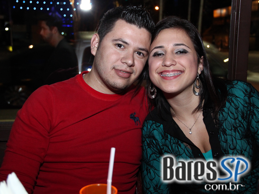 Aconteceu na sexta-feira a noite Popnejo no Maevva Bar Aconteceu na sexta-feira a noite Popnejo no Maevva Bar
