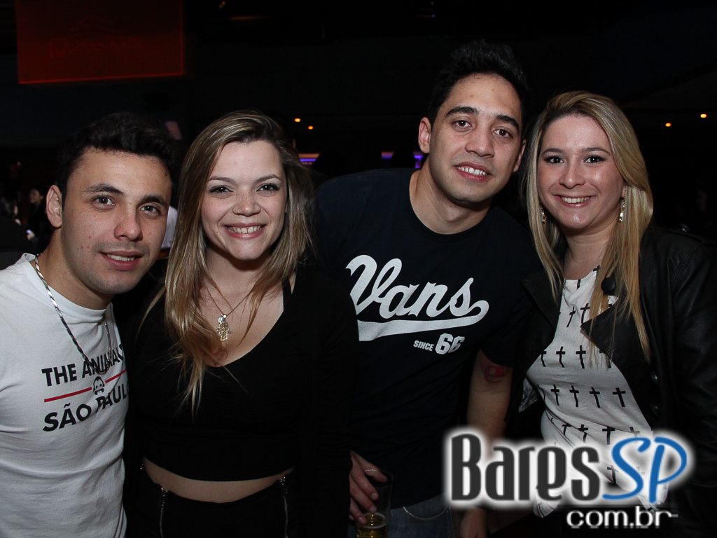 Aconteceu na sexta-feira a noite Popnejo no Maevva Bar Aconteceu na sexta-feira a noite Popnejo no Maevva Bar