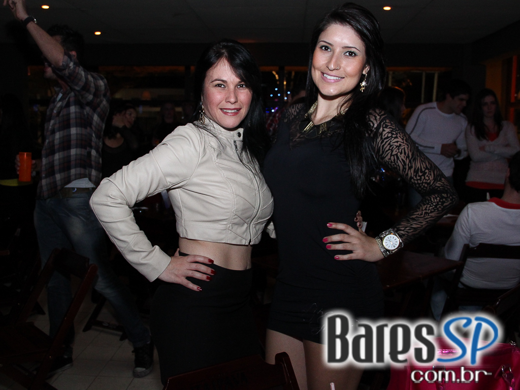 Aconteceu na sexta-feira a noite Popnejo no Maevva Bar Aconteceu na sexta-feira a noite Popnejo no Maevva Bar