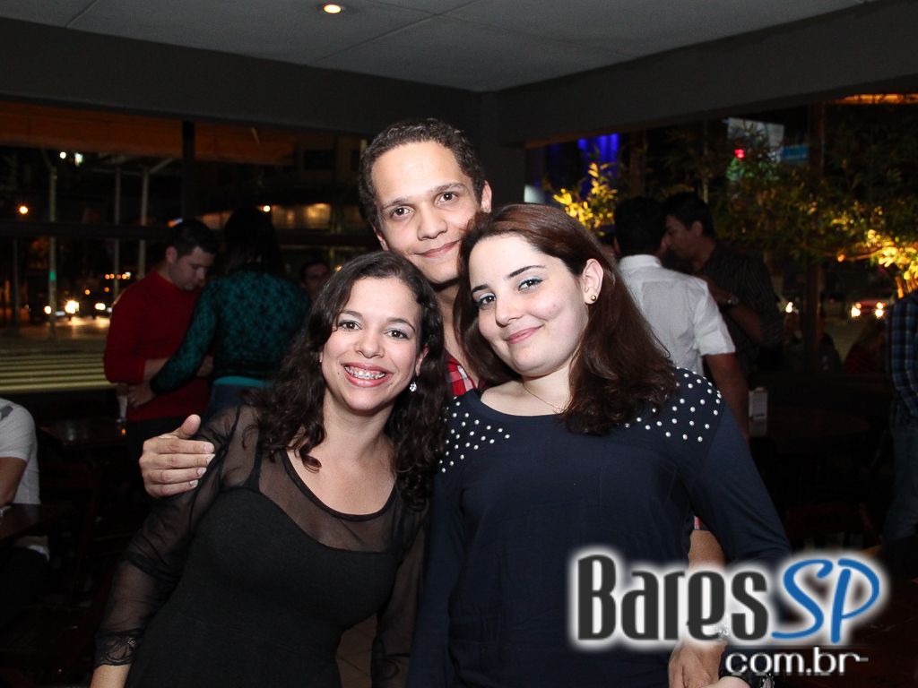 Aconteceu na sexta-feira a noite Popnejo no Maevva Bar Aconteceu na sexta-feira a noite Popnejo no Maevva Bar