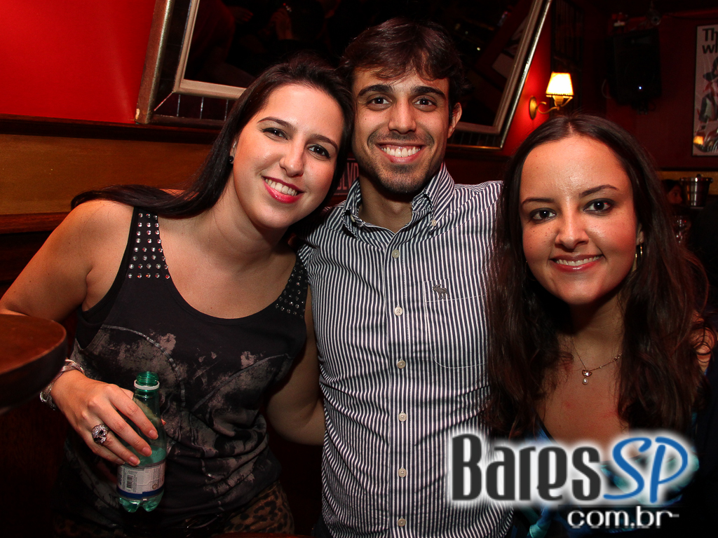 Apresentação de Rodrigo Armelin & Banda Insônica no Republic Pub Apresentação de Rodrigo Armelin & Banda Insônica no Republic Pub