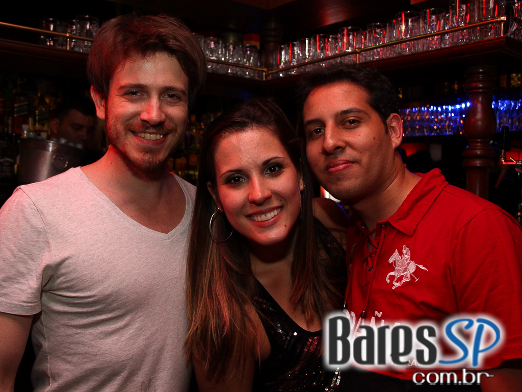 Apresentação de Rodrigo Armelin & Banda Insônica no Republic Pub Apresentação de Rodrigo Armelin & Banda Insônica no Republic Pub