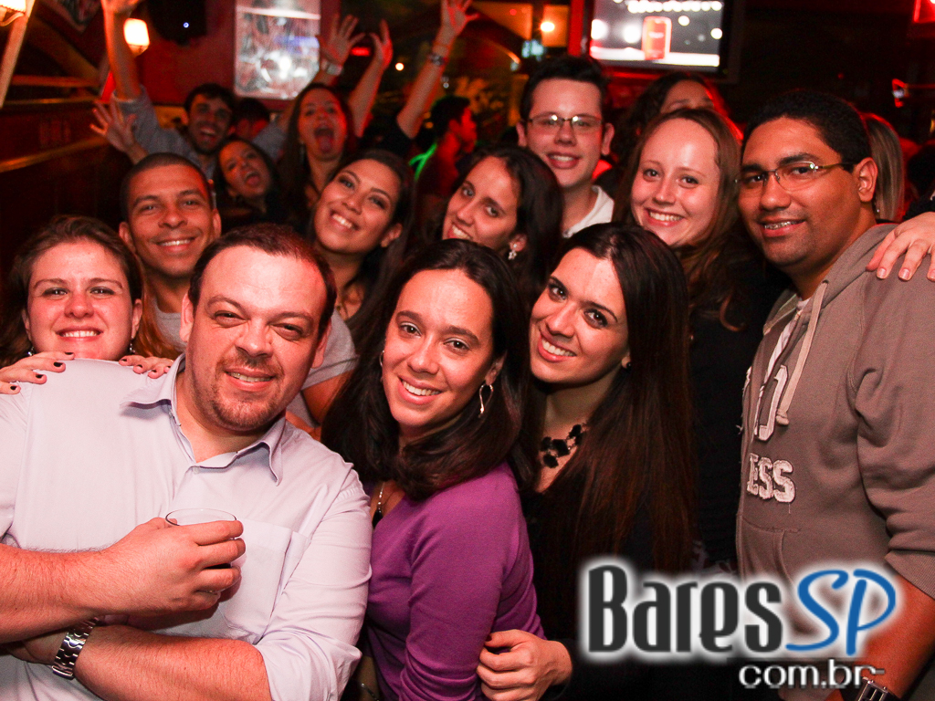 Apresentação de Rodrigo Armelin & Banda Insônica no Republic Pub Apresentação de Rodrigo Armelin & Banda Insônica no Republic Pub