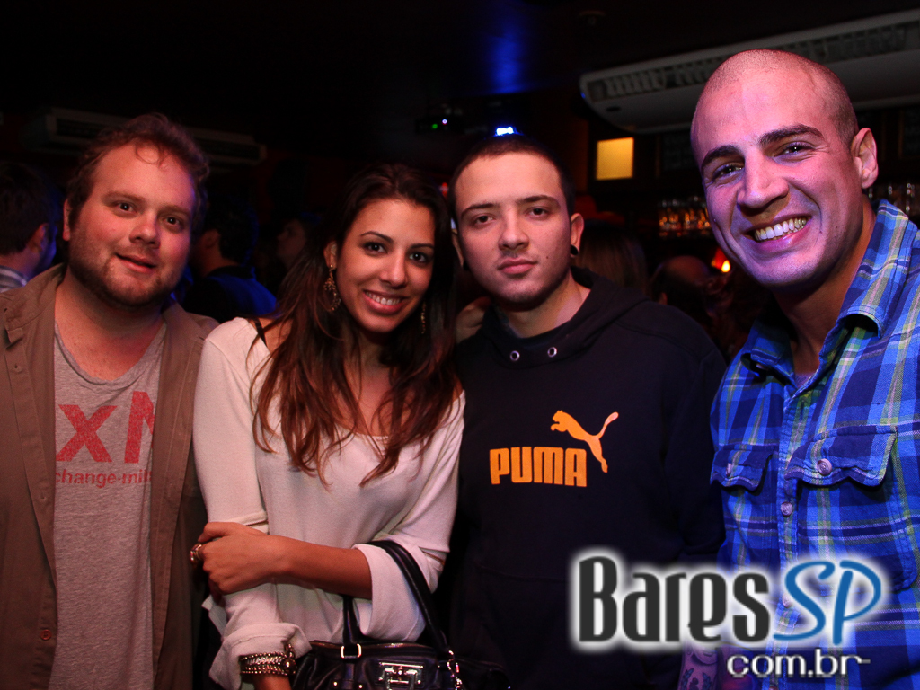 Apresentação de Rodrigo Armelin & Banda Insônica no Republic Pub Apresentação de Rodrigo Armelin & Banda Insônica no Republic Pub