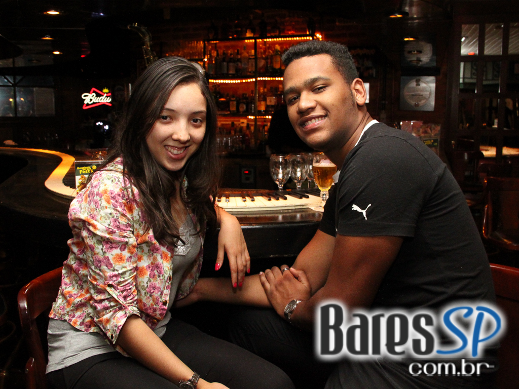 Bourbon Street recebeu Hammond Grooves que embalou a noite de quarta-feira Bourbon Street recebeu Hammond Grooves que embalou a noite de quarta-feira