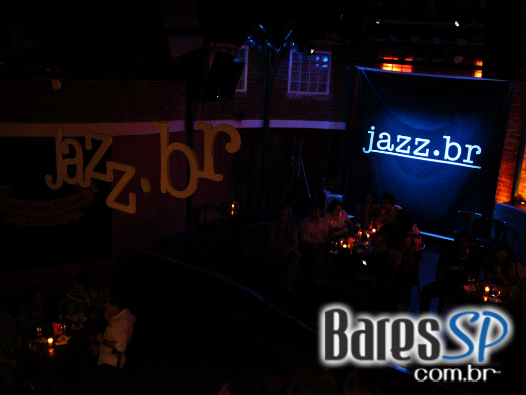 Bourbon Street recebeu Hammond Grooves que embalou a noite de quarta-feira Bourbon Street recebeu Hammond Grooves que embalou a noite de quarta-feira