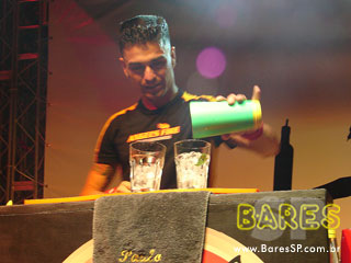 Campeonato Internacional de Flairbartender no O Bar Baro Campeonato Internacional de Flairbartender no O Bar Baro