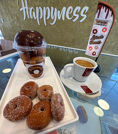Happyness Donuts - Santana