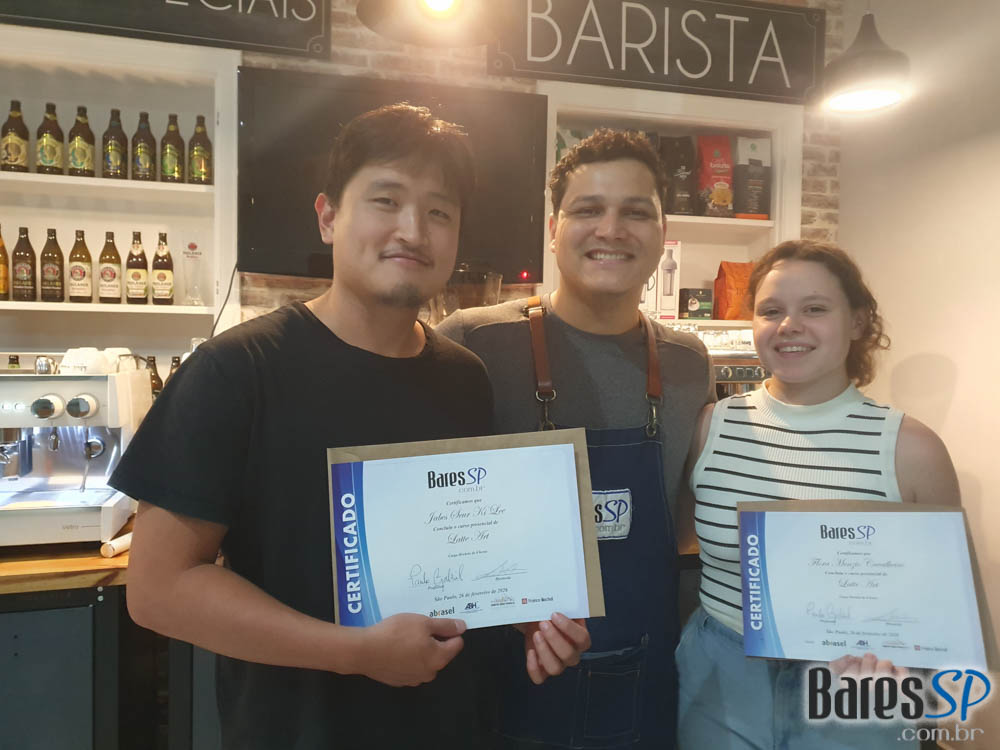 foto Barista Latte Art